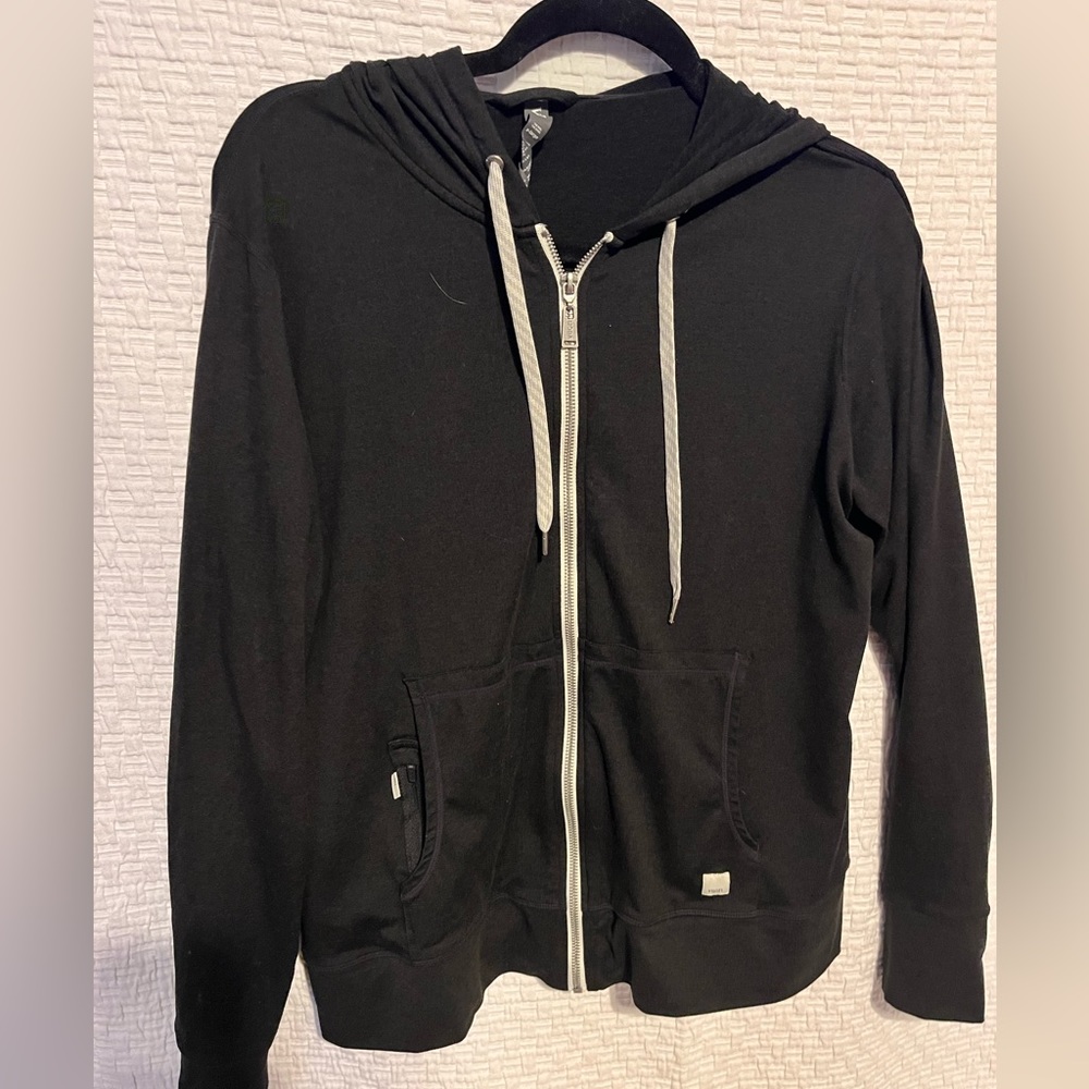 Vuori zip sweatshirt